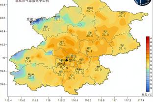 与梅西合影、握手，小球迷开心得蹦蹦跳跳